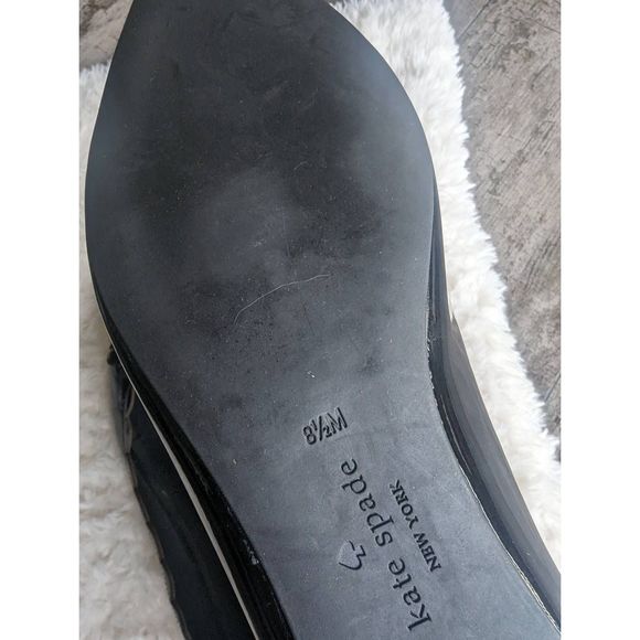KATE SPADE Eleni Scallop Patent Leather Ballet Flat - Picture 5 of 6